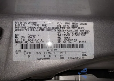 2014 Ford Focus S z USA, uszkodzony, nr VIN 1FADP3E20EL363192